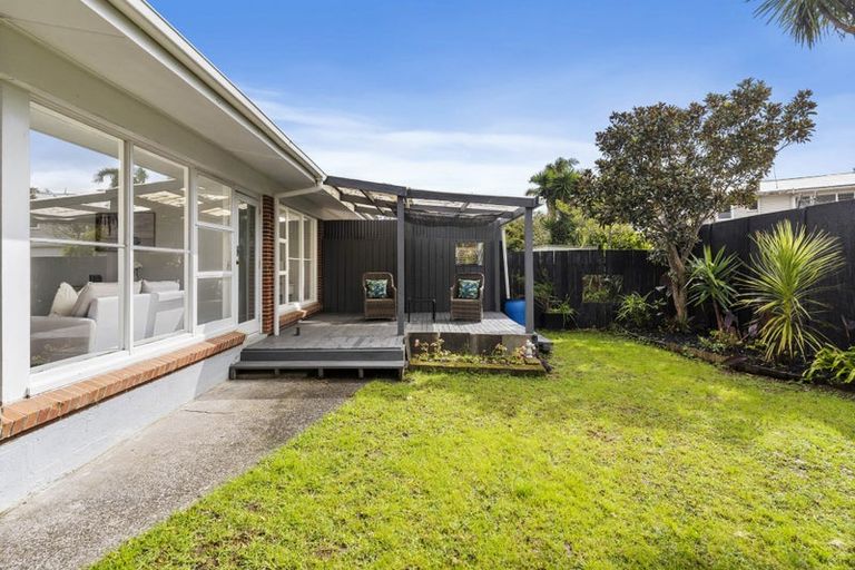 Photo of property in 3/167a Birkdale Road, Birkdale, Auckland, 0626