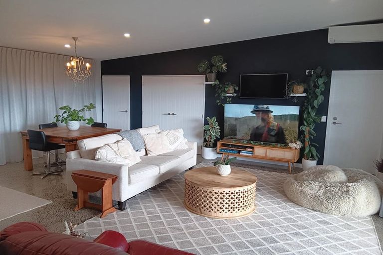 Photo of property in 43 Kittyhawk Drive, Kinloch, Taupo, 3377