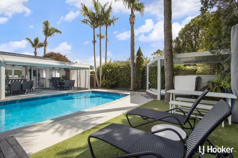 Photo of property in 19 Pio Road, Bowentown, Waihi Beach, 3177