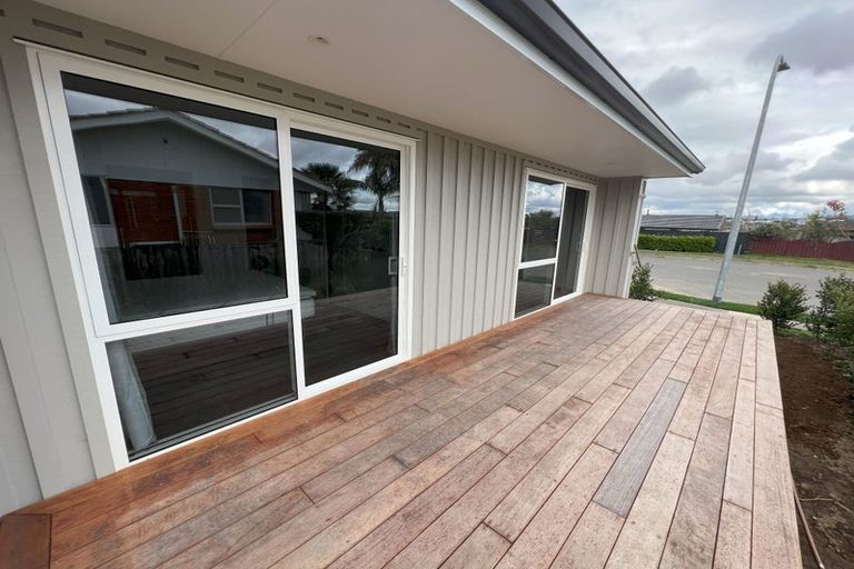 Photo of property in 21 Sunny Bay Road, Matua, Tauranga, 3110