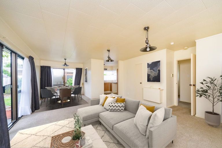 Photo of property in 58 Geraldine Crescent, Cloverlea, Palmerston North, 4412