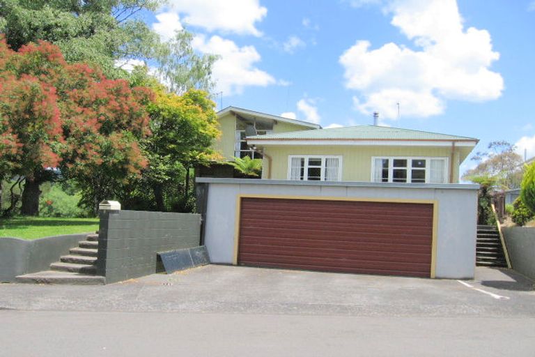 Photo of property in 8 Hillsview Crescent, Taumarunui, 3920