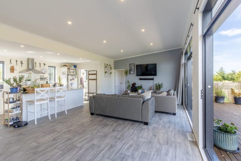 Photo of property in 87 River Road, Otane, Waipawa, 4271