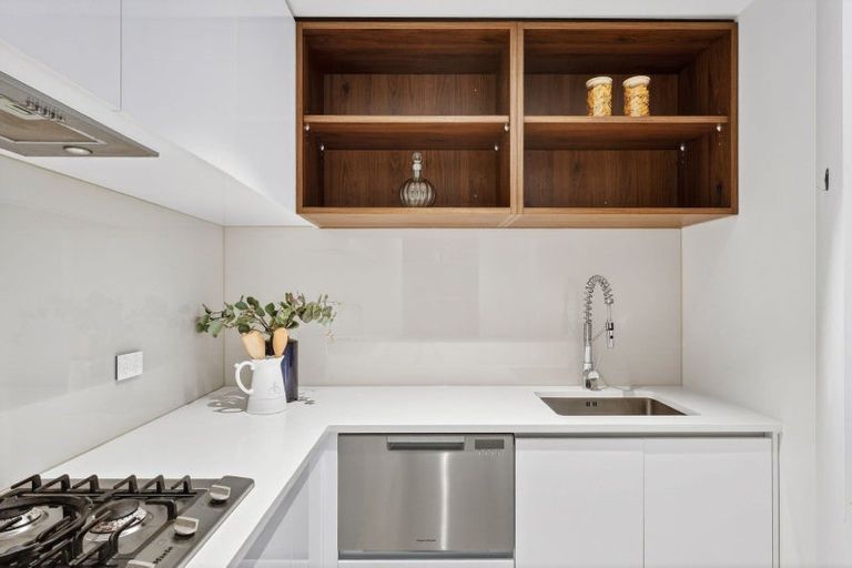 Photo of property in 218a Lake Road, Hauraki, Auckland, 0622