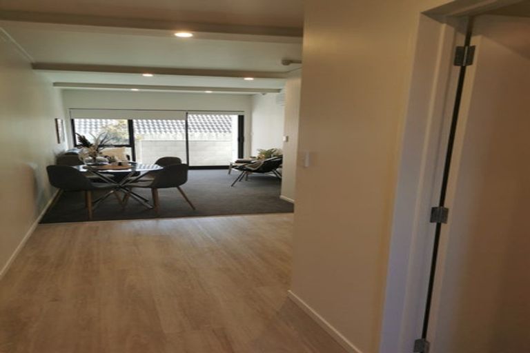 Photo of property in 206/9 East Street, Papakura, 2110