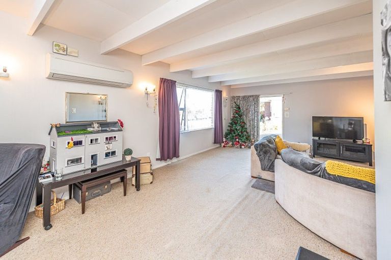 Photo of property in 10 Caius Avenue, Gonville, Whanganui, 4501