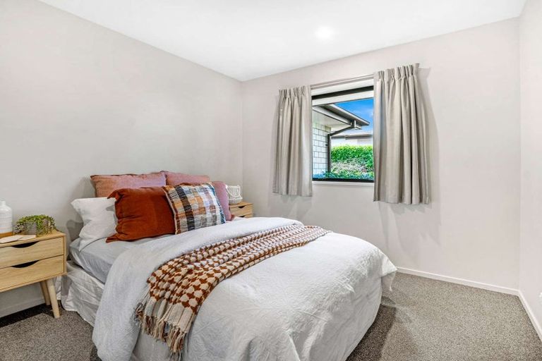 Photo of property in 38 Meyer Crescent, Halswell, Christchurch, 8025