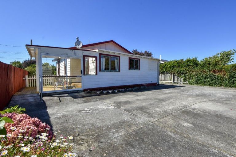 Photo of property in 8 Wyndham Street, Carterton, 5713
