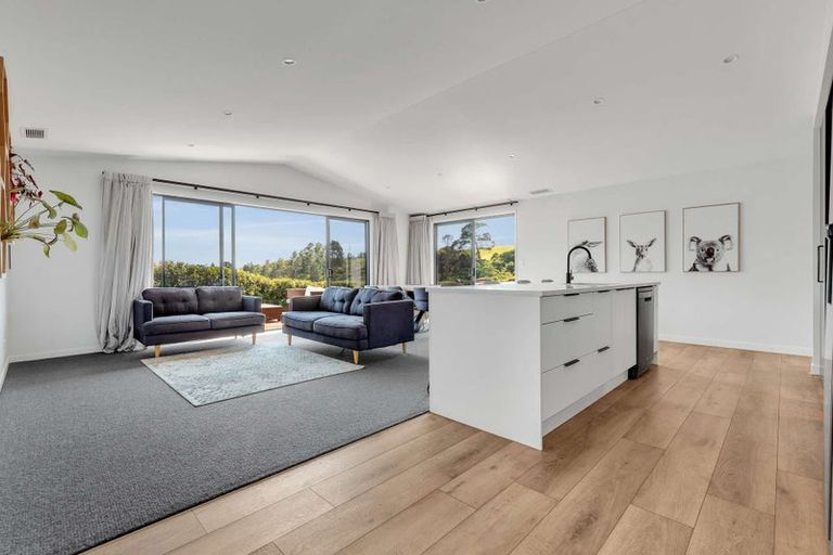 Photo of property in 90 Adler Drive, Ohauiti, Tauranga, 3112