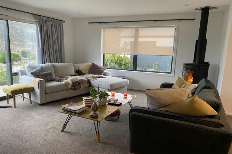 Photo of property in 28 Naylor Street, Clyde, 9330