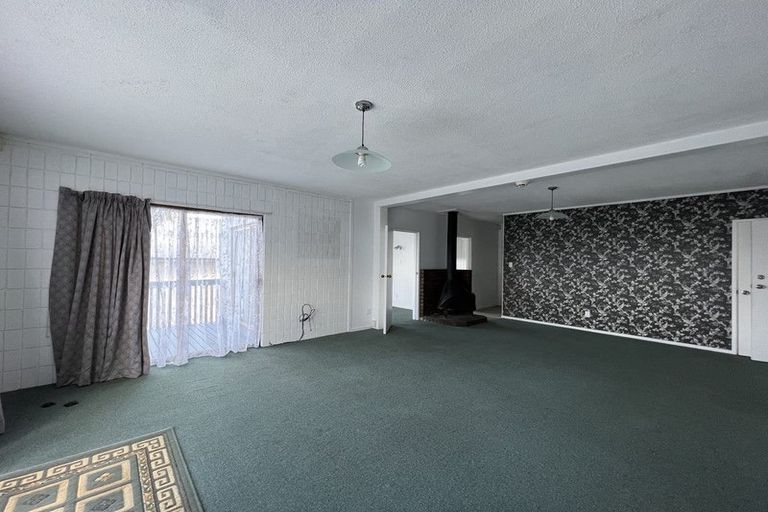 Photo of property in 257 Royal Road, Massey, Auckland, 0614