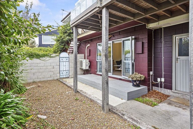 Photo of property in 1/15 Marriner Street, Sumner, Christchurch, 8081