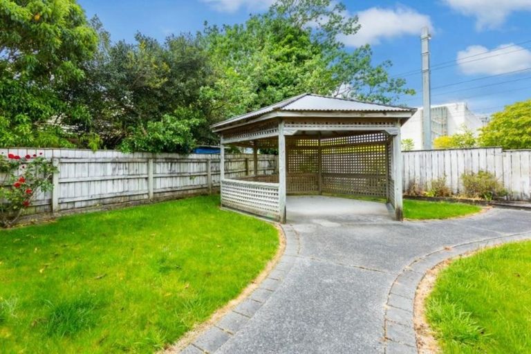 Photo of property in 11 Marion Street, Silverstream, Upper Hutt, 5019