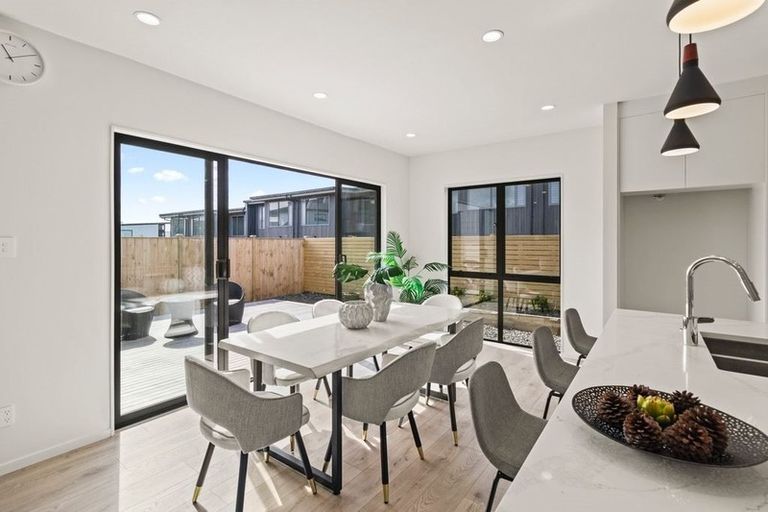 Photo of property in 51 Turret Lane, Hobsonville, Auckland, 0616