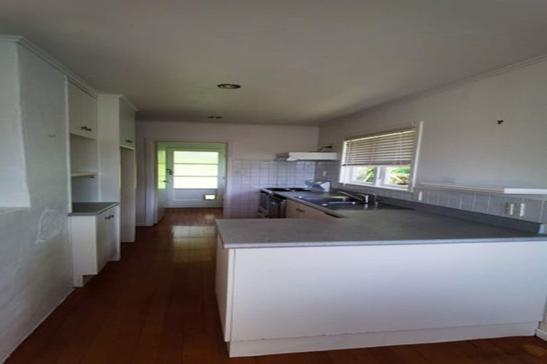 Photo of property in 37 Rosalind Road, Glenfield, Auckland, 0629