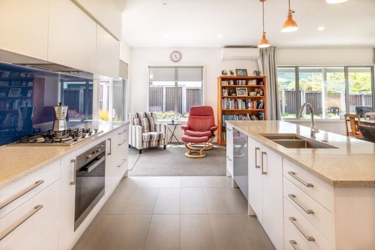 Photo of property in 127 Lisland Drive, Kinloch, Taupo, 3377