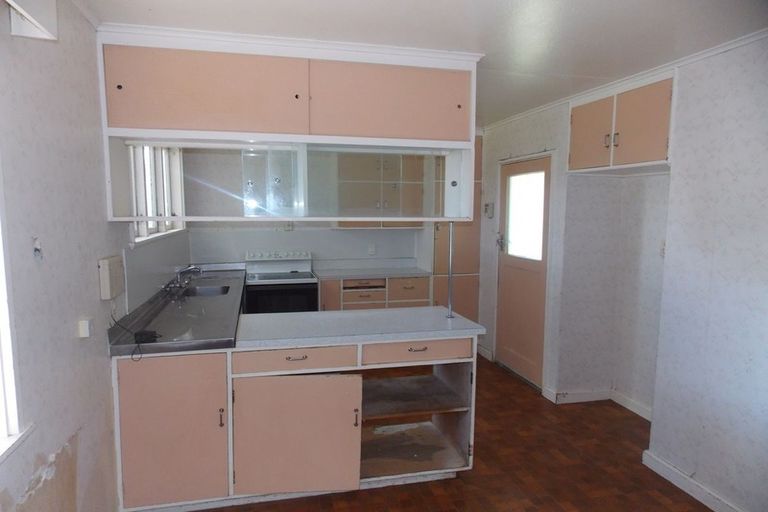 Photo of property in 3 Clifton Street, Bulls, 4818