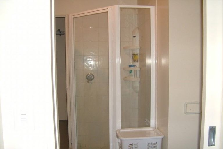 Photo of property in Terrace Tower Apartments, 12c/126 The Terrace, Wellington Central, Wellington, 6011