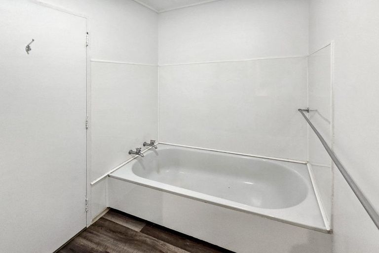 Photo of property in 4/90 Gloucester Street, Greenmeadows, Napier, 4112