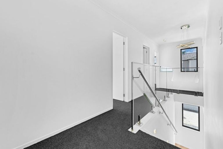 Photo of property in 8 Gardiner Grove, Mangere East, Auckland, 2024