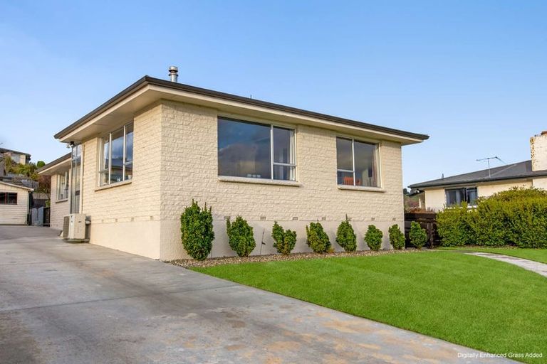 Photo of property in 2 Dale Crescent, East Gore, Gore, 9710