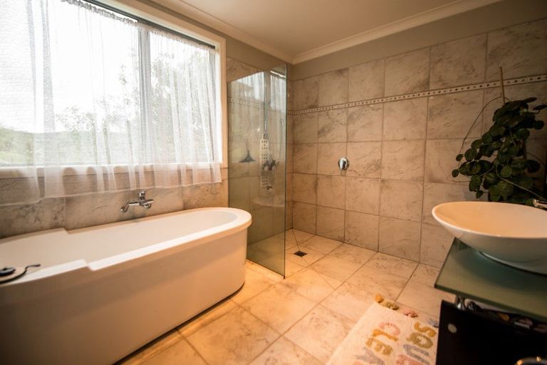 Photo of property in 9 Moana Street, Kaka Point, Balclutha, 9271