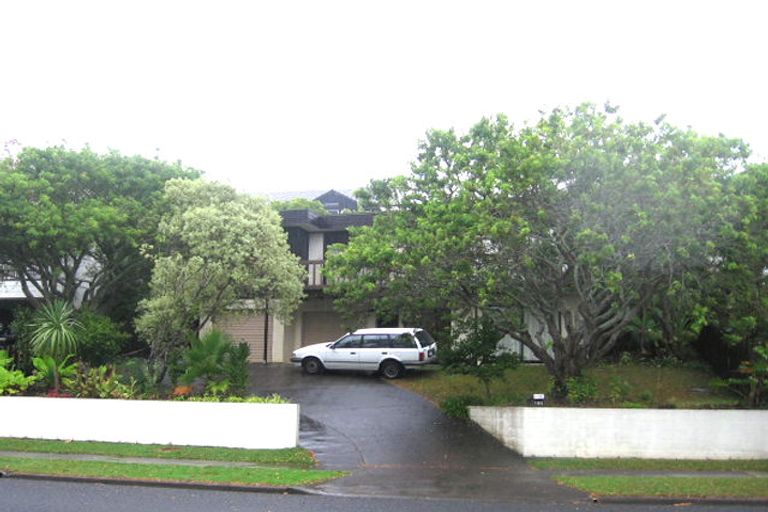 Photo of property in 105 Chelsea View Drive, Chatswood, Auckland, 0626