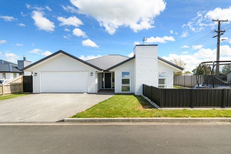 Photo of property in 2 Henty Lane, Marton, 4710