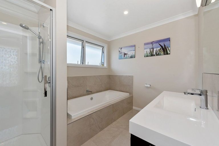 Photo of property in 360 Hukanui Road, Rototuna, Hamilton, 3210