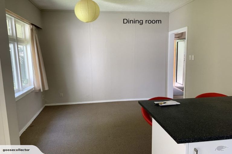 Photo of property in 90 Maupuia Road, Maupuia, Wellington, 6022