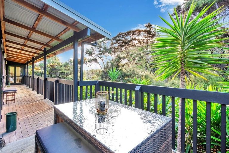 Photo of property in 96 Attwood Road, Paremoremo, Auckland, 0632