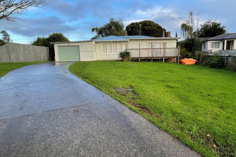 Photo of property in 13 Surrey Street, Manurewa, Auckland, 2102