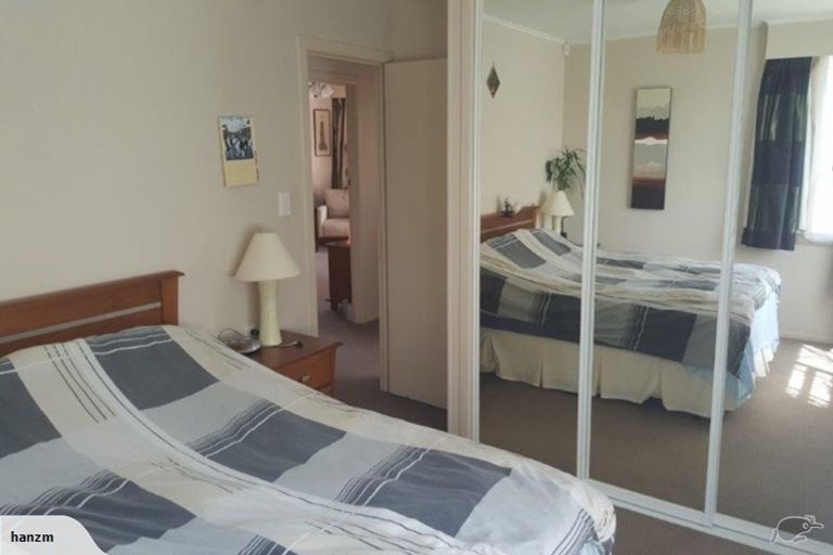 Photo of property in 6 Viola Place, Papakura, 2110