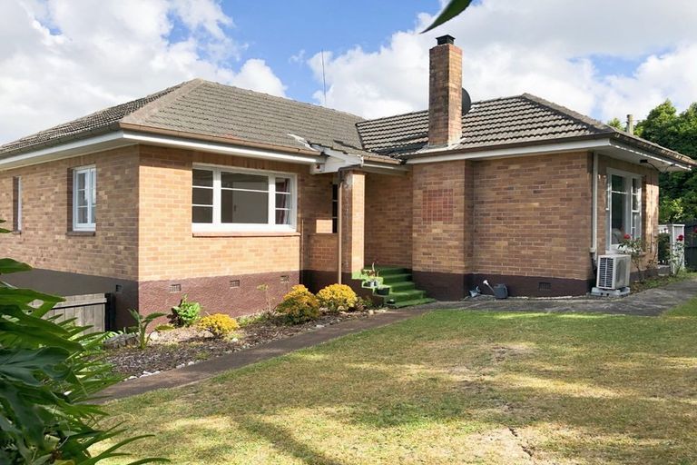 Photo of property in 227 Titirangi Road, Titirangi, Auckland, 0604
