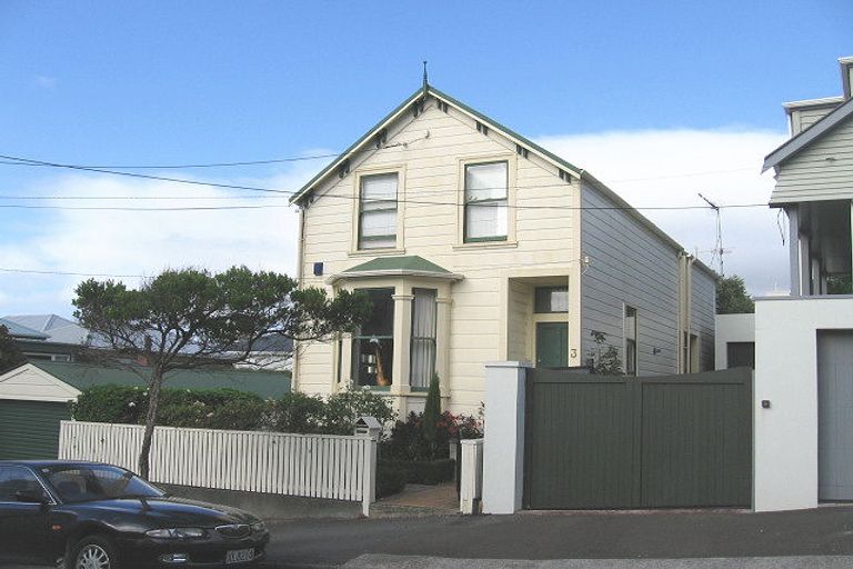 Photo of property in 3 Newman Terrace, Thorndon, Wellington, 6011