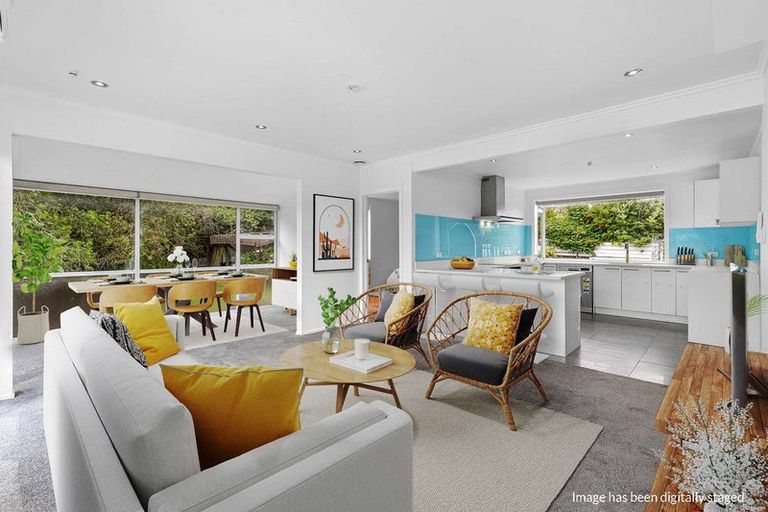 Photo of property in 1 Hammond Avenue, Hatfields Beach, Orewa, 0931