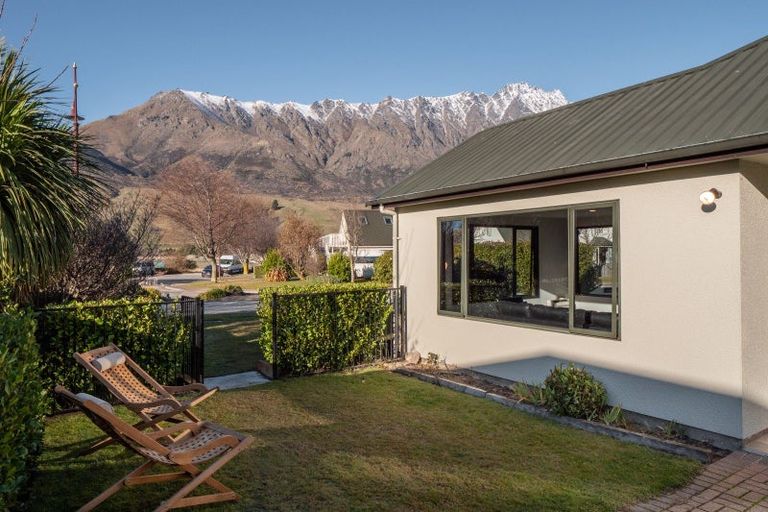 Photo of property in 2 Magnolia Place, Frankton, Queenstown, 9300