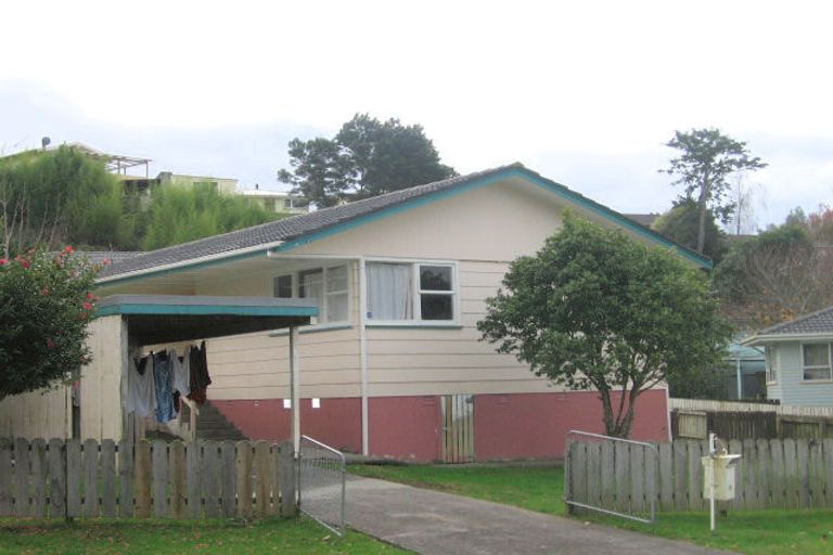 Photo of property in 21 Sunline Avenue, Massey, Auckland, 0614