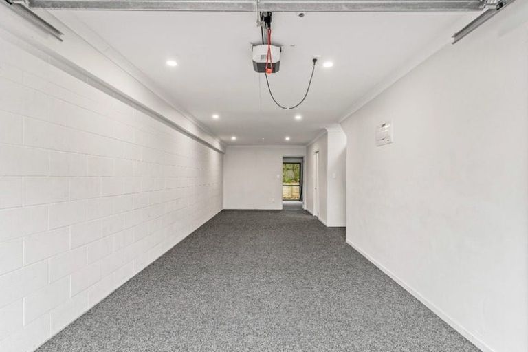 Photo of property in 11/46 Carlos Drive, Flat Bush, Auckland, 2016