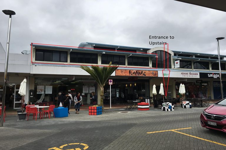 Photo of property in 6 James Street, Russell, 0202