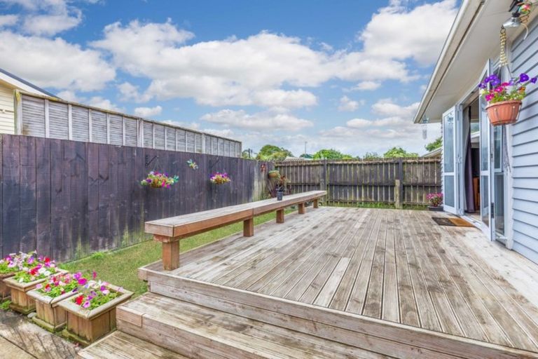 Photo of property in 111a Clevedon Road, Papakura, 2110
