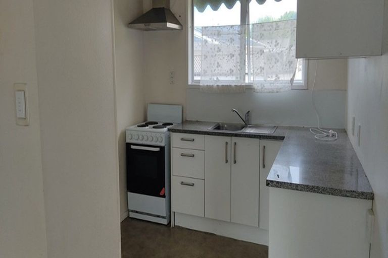 Photo of property in 6 Fiesta Drive, Half Moon Bay, Auckland, 2012