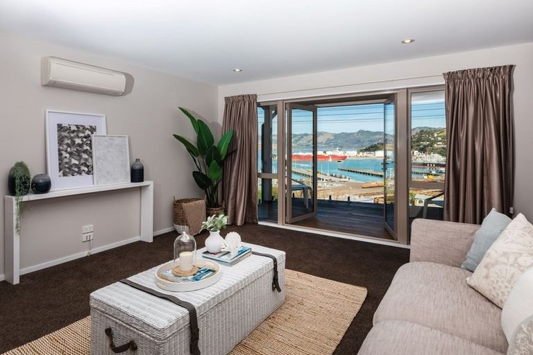Photo of property in 10 Saint Davids Street, Lyttelton, 8082
