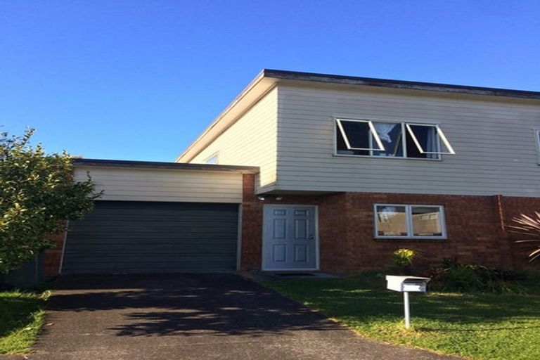 Photo of property in 20 Brashier Circle, Sunnyvale, Auckland, 0612