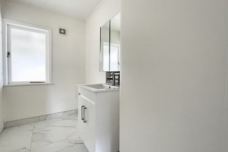 Photo of property in 37a Cleek Road, Mangere East, Auckland, 2024