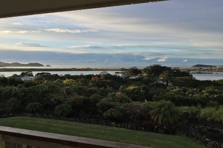 Photo of property in 21 Kakariki Road, Ngunguru, Whangarei, 0173