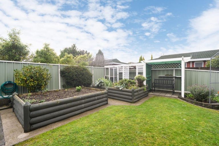 Photo of property in 28 Cedar Crescent, Feilding, 4702