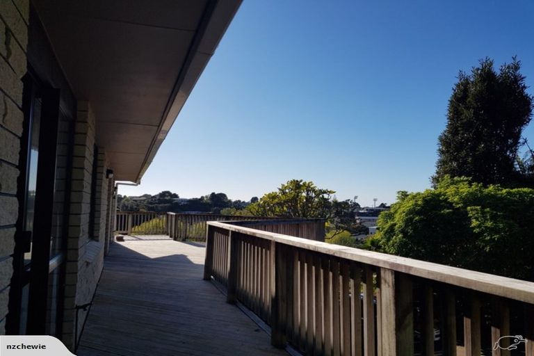 Photo of property in 140 Frankley Road, Frankleigh Park, New Plymouth, 4310