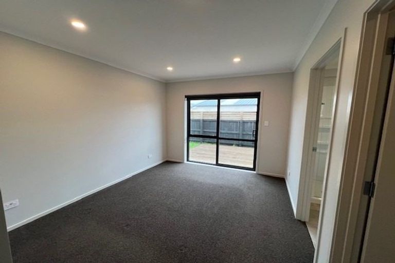 Photo of property in 4 Hooton Drive, Kumeu, 0810