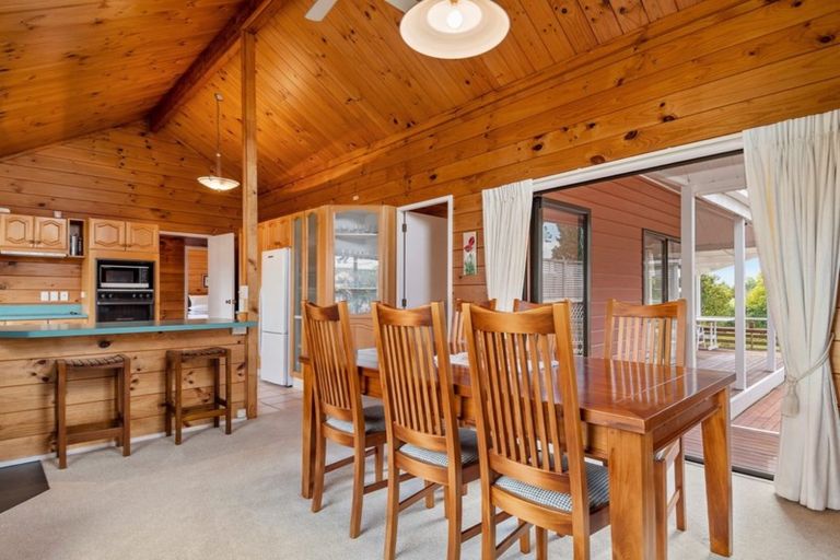 Photo of property in 58 Links View Drive, Omokoroa, 3114